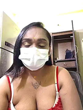 Snapshot of Dharshini98 chatting on February 2, 2026, 11:09 am Dharshini98 online show from February 2, 2026, 11:09 am