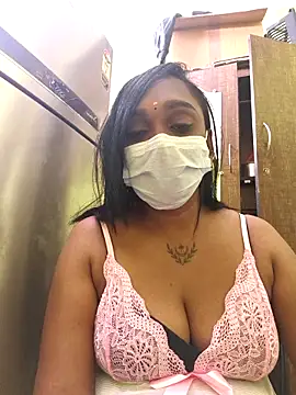 Dharshini98 online show from December 21, 2025, 2:03 am