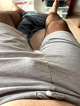 Yannick04 online show from November 20, 2025, 1:34 pm