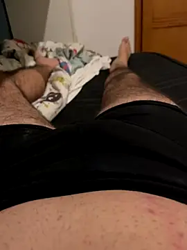 Yannick04 online show from November 19, 2025, 1:27 am