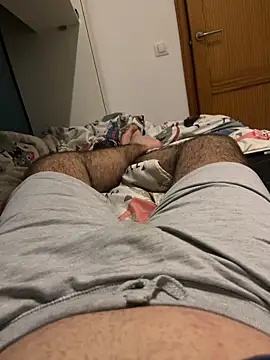 Yannick04 online show from November 22, 2025, 7:35 pm