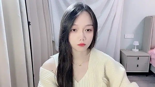 BoiI2u online show from November 18, 2025, 3:26 pm