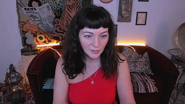 RosaliReed online show from November 23, 2025, 5:17 am