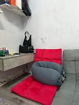 Snapshot of Tina_2k3 chatting on April 5, 2026, 6:42 am Tina 2k3 online show from April 5, 2026, 6:42 am