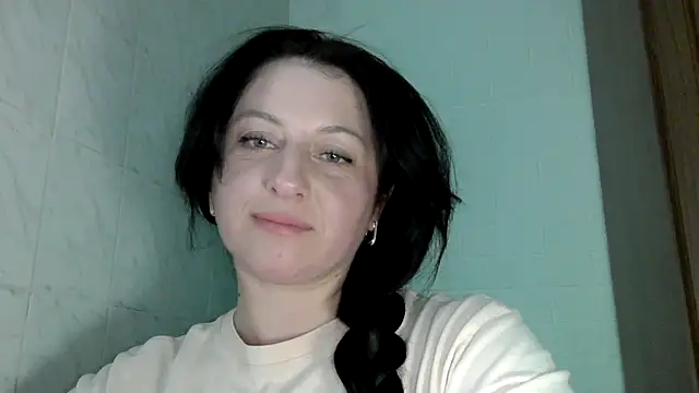 MelinaAx online show from April 6, 2026, 8:10 pm