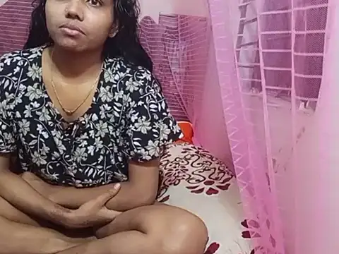 Snapshot of Hor-reka chatting on December 4, 2025, 3:55 pm Hor-reka online show from December 4, 2025, 3:55 pm