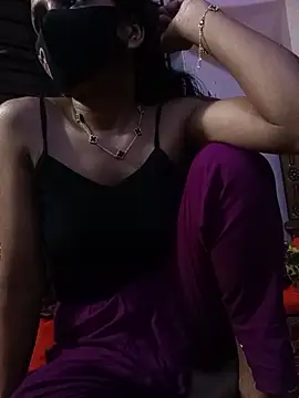 Snapshot of Hor-reka chatting on February 2, 2026, 8:19 pm Hor-reka online show from February 2, 2026, 8:19 pm