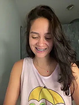 carolsapequinha online show from February 2, 2026, 11:48 pm