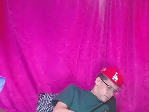 FANTASYBOYS11 online show from January 17, 2026, 4:05 am