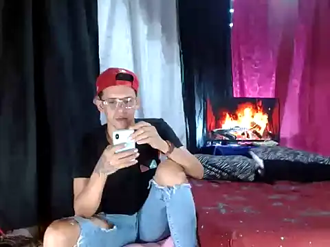 FANTASYBOYS11 online show from November 15, 2025, 12:14 am