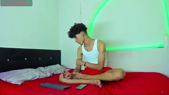 Snapshot of kaiborman00 chatting on March 21, 2026, 2:57 am kaiborman00 online show from March 21, 2026, 2:57 am