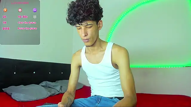 Snapshot of kaiborman00 chatting on April 7, 2026, 2:57 am kaiborman00 online show from April 7, 2026, 2:57 am