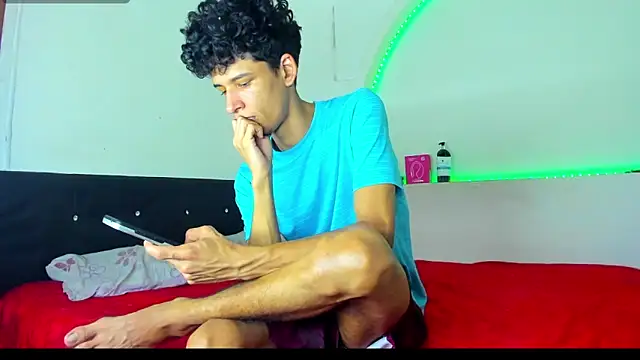 kaiborman00 online show from February 9, 2026, 3:15 am