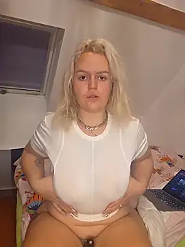 Snapshot of ladychat69 chatting on January 14, 2026, 7:28 pm ladychat69 online show from January 14, 2026, 7:28 pm