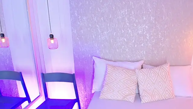 Martina 077 online show from March 28, 2026, 4:52 pm