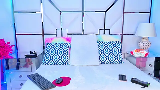 Snapshot of VeronicaSttar chatting on February 12, 2026, 11:32 am VeronicaSttar online show from February 12, 2026, 11:32 am