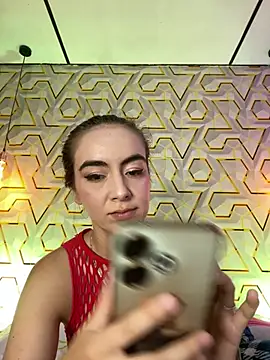 MelanyyJhonson15 online show from July 29, 2026, 8:52 pm