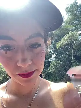 MelanyyJhonson15 online show from July 13, 2026, 4:06 pm