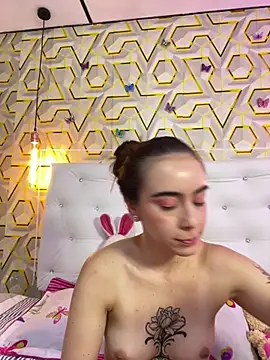 MelanyyJhonson15 online show from March 22, 2026, 3:10 am