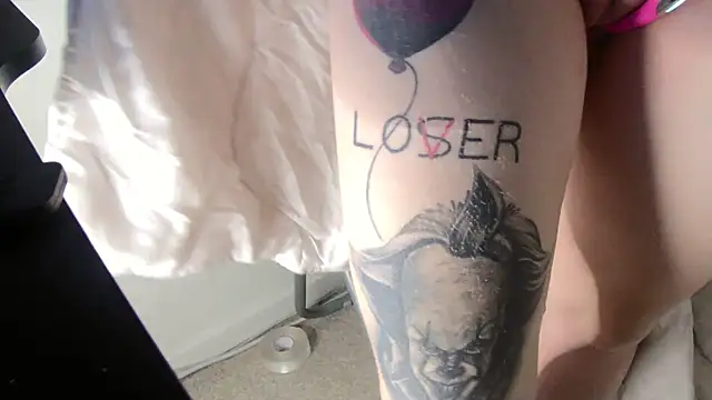 secretcouple 00 online show from November 22, 2025, 6:34 am