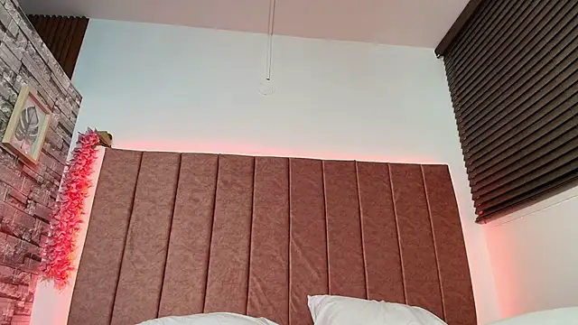 Tefanny hot online show from November 26, 2025, 1:00 pm