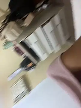 Snapshot of olicaroo chatting on November 13, 2025, 11:52 pm olicaroo online show from November 13, 2025, 11:52 pm