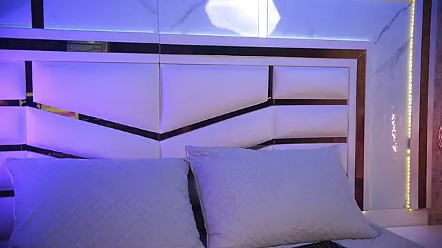 nix wolf online show from December 18, 2025, 3:11 am