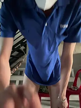 Snapshot of MEFUN- chatting on February 6, 2026, 12:17 am MEFUN- online show from February 6, 2026, 12:17 am