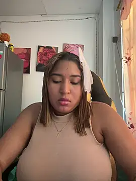 morena-2025 online show from June 22, 2026, 6:49 pm
