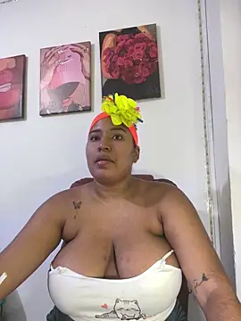 morena-2025 online show from April 20, 2026, 4:52 pm