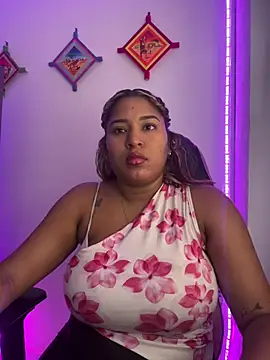 morena-2025 online show from July 11, 2026, 7:47 pm