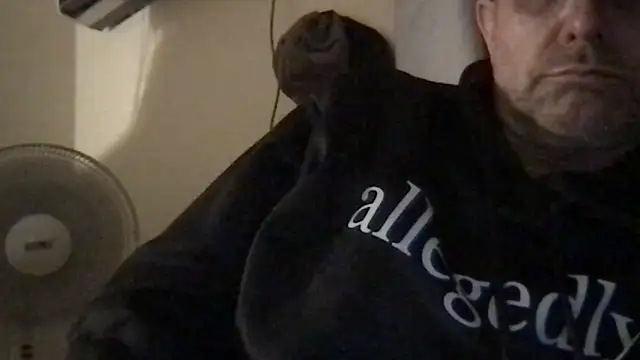 Snapshot of Headx2 chatting on March 28, 2026, 11:50 pm Headx2 online show from March 28, 2026, 11:50 pm