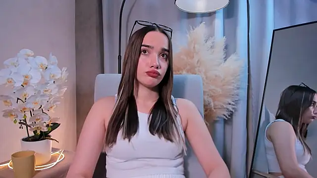 NoraBuffa online show from November 20, 2025, 4:29 pm