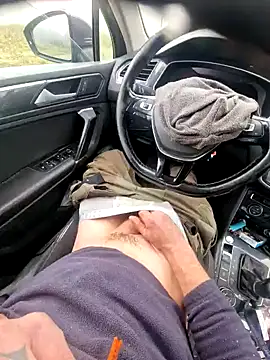 -The-Last- online show from December 4, 2025, 9:41 am