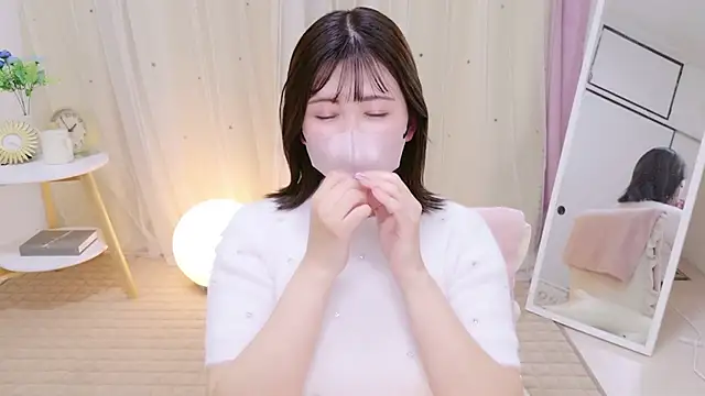 Snapshot of Ha_chan chatting on November 17, 2025, 9:46 am Ha chan online show from November 17, 2025, 9:46 am