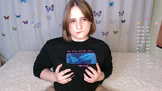 LightNea online show from November 17, 2025, 1:15 pm