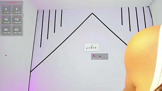 VictoriaRouge  online show from December 4, 2025, 12:48 pm