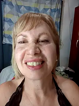 SexyMilf1211 online show from November 30, 2025, 7:03 pm