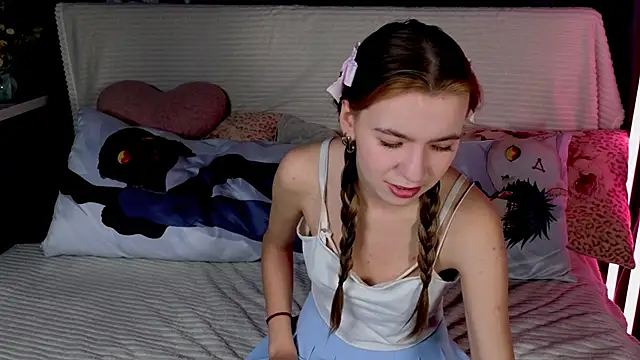 RochelCozzi online show from November 30, 2025, 7:25 pm