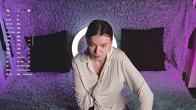 RochelCozzi online show from December 14, 2025, 4:34 pm