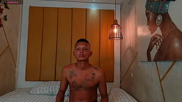 lia blacked online show from November 13, 2025, 8:02 pm