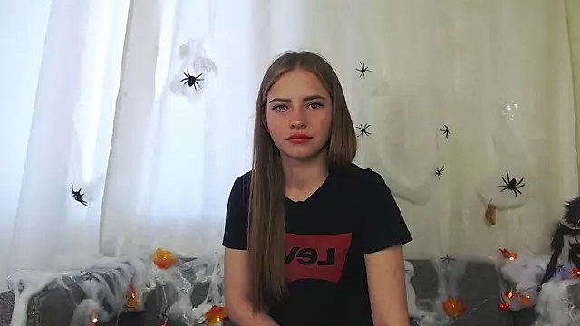 Snapshot of Sansa_Dream chatting on October 16, 2025, 8:11 am Sansa Dream online show from October 16, 2025, 8:11 am