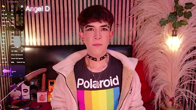 Snapshot of Angeldust19 chatting on February 22, 2026, 3:53 am Angeldust19 online show from February 22, 2026, 3:53 am