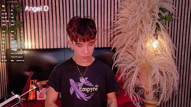 Snapshot of Angeldust19 chatting on February 21, 2026, 4:03 am Angeldust19 online show from February 21, 2026, 4:03 am