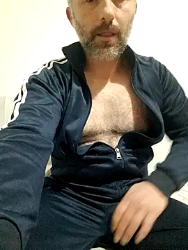 Snapshot of pevalf chatting on November 13, 2025, 10:13 pm pevalf online show from November 13, 2025, 10:13 pm