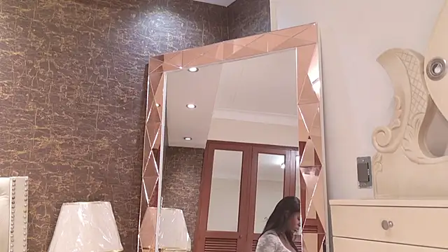 zyrastorm online show from January 9, 2026, 4:36 pm