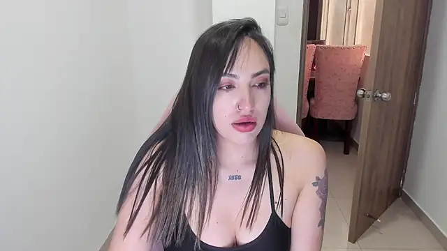 SOFIA SWEETT22 online show from April 16, 2026, 10:23 pm