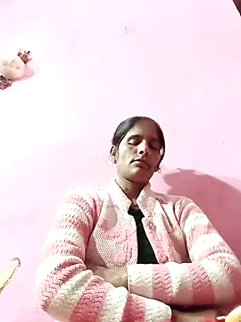 Snapshot of Pirvesh_singh chatting on December 5, 2025, 5:55 pm Pirvesh singh online show from December 5, 2025, 5:55 pm