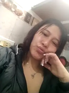 Kitty 25x online show from November 15, 2025, 1:04 pm