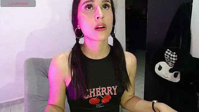 Isabella Hillss online show from July 15, 2026, 11:56 pm